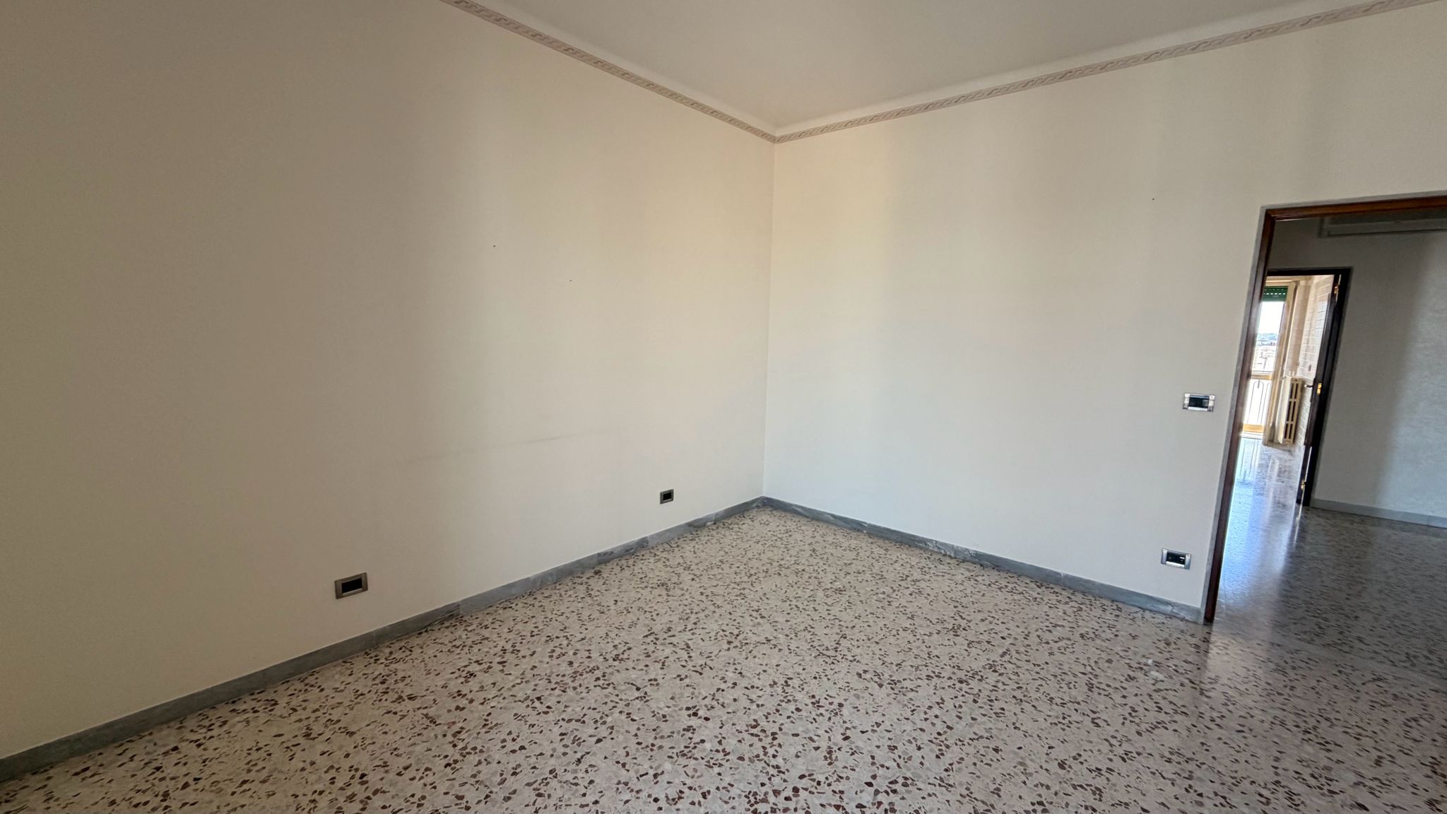 Appartamento con Vista Panoramica a Pochi Metri da Piazza XX Settembre